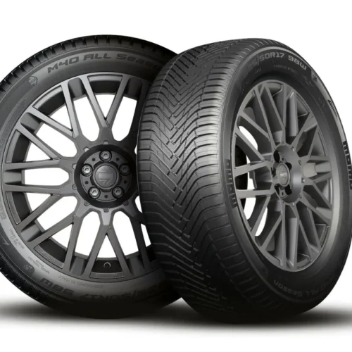 235/35 R19 MOMO M-40 ALL SEASON SUV 91W (D,A,72)